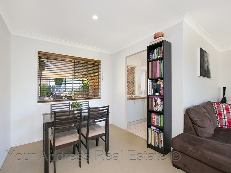 6 Silkyoak Court, Regents Park QLD 4118