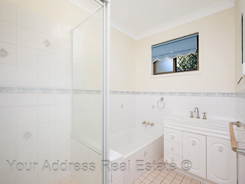 16 Ranchwood Avenue, Browns Plains QLD 4118