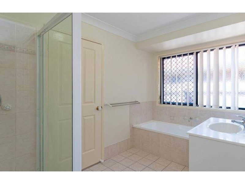 23 Lyrebird Lane, Bellbird Park QLD 4300