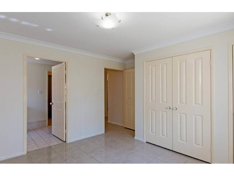 23 Lyrebird Lane, Bellbird Park QLD 4300