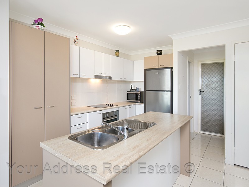 4 Tamsin Court, Regents Park QLD 4118