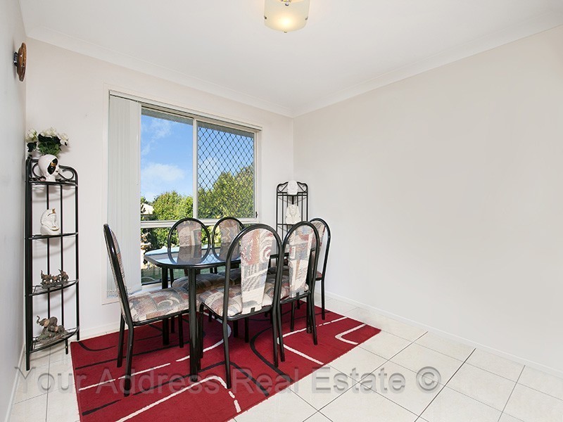 4 Tamsin Court, Regents Park QLD 4118