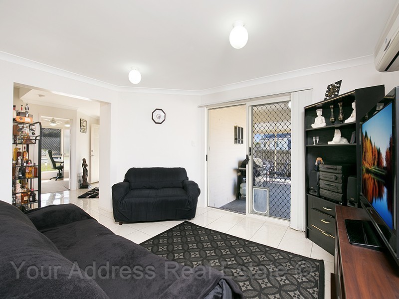 4 Tamsin Court, Regents Park QLD 4118