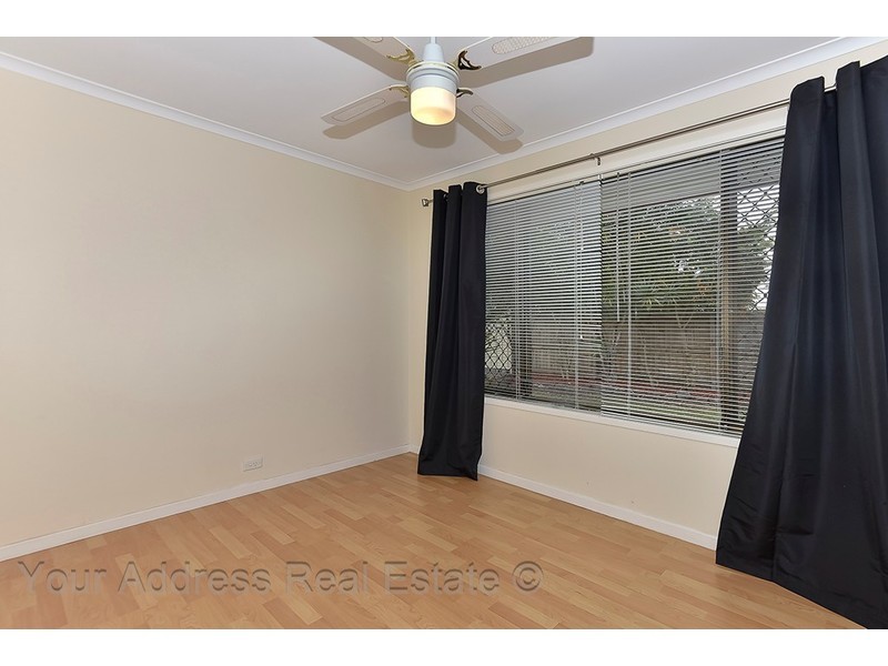 4 Homebush Drive, Regents Park QLD 4118