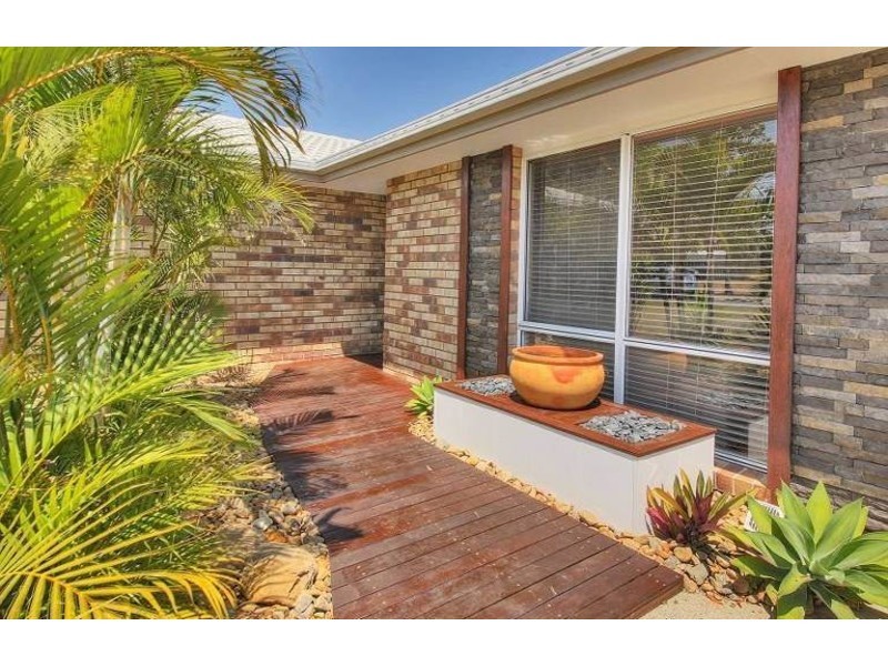 5 Paroo Place, Hillcrest QLD 4118