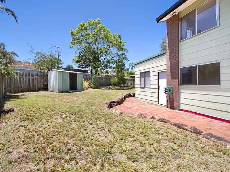 2 Corsloot Street, Regents Park QLD 4118