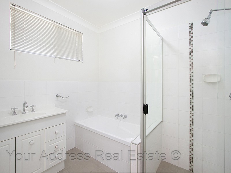 8 Clarendon Avenue, Bethania QLD 4205