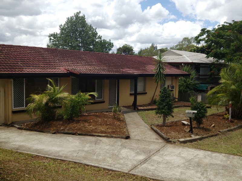 8 Scenic Avenue, Browns Plains QLD 4118