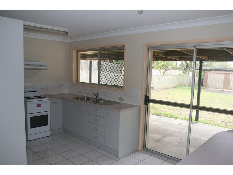 8 Scenic Avenue, Browns Plains QLD 4118