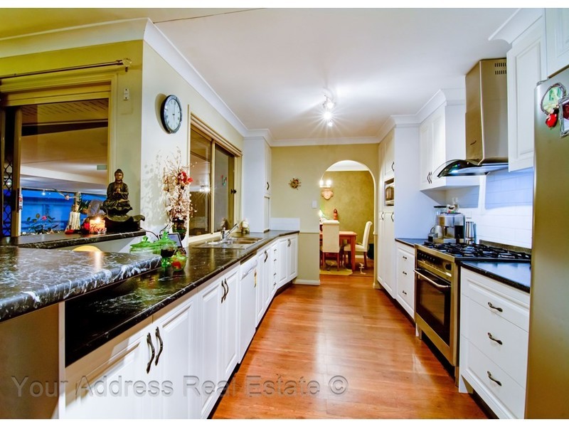 34 Teresa Drive, Munruben QLD 4125