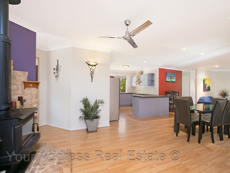 39 Durham Court, Park Ridge South QLD 4125