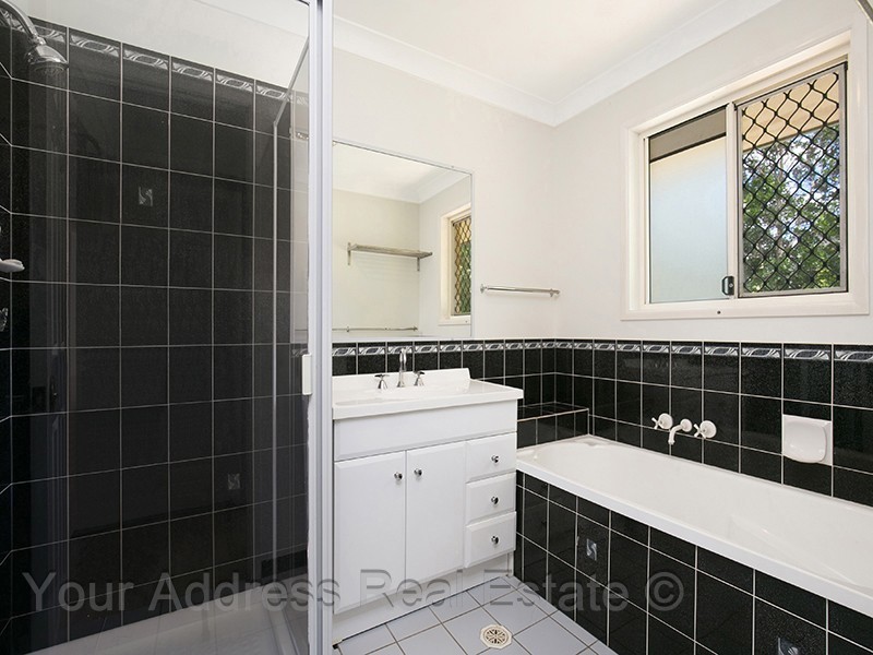 39 Durham Court, Park Ridge South QLD 4125