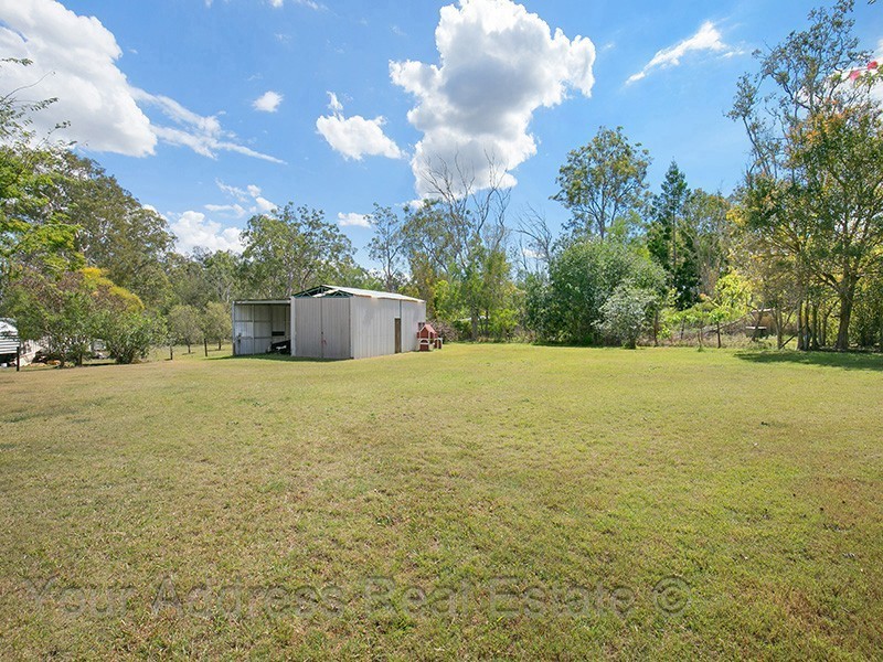 39 Durham Court, Park Ridge South QLD 4125