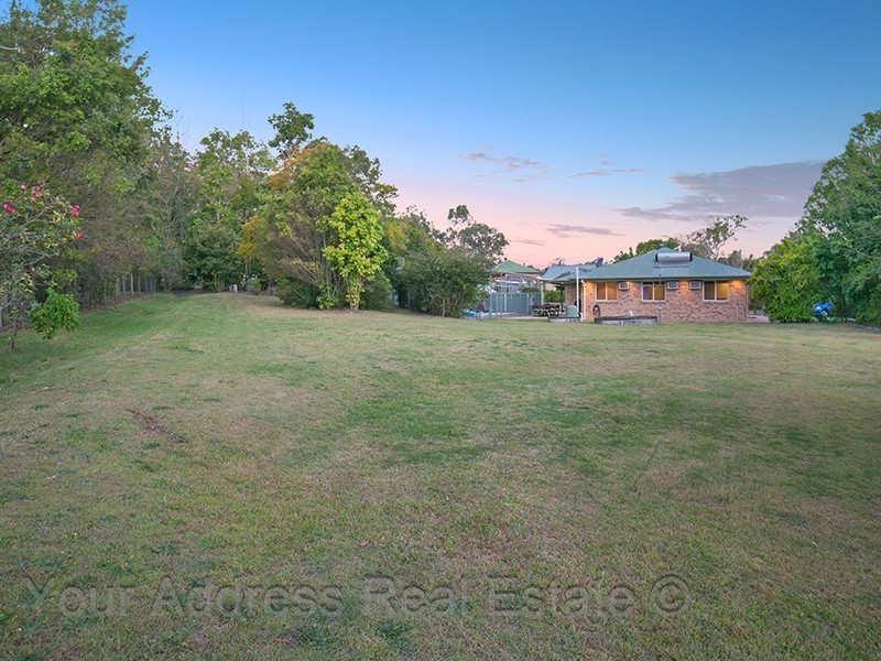 39 Durham Court, Park Ridge South QLD 4125