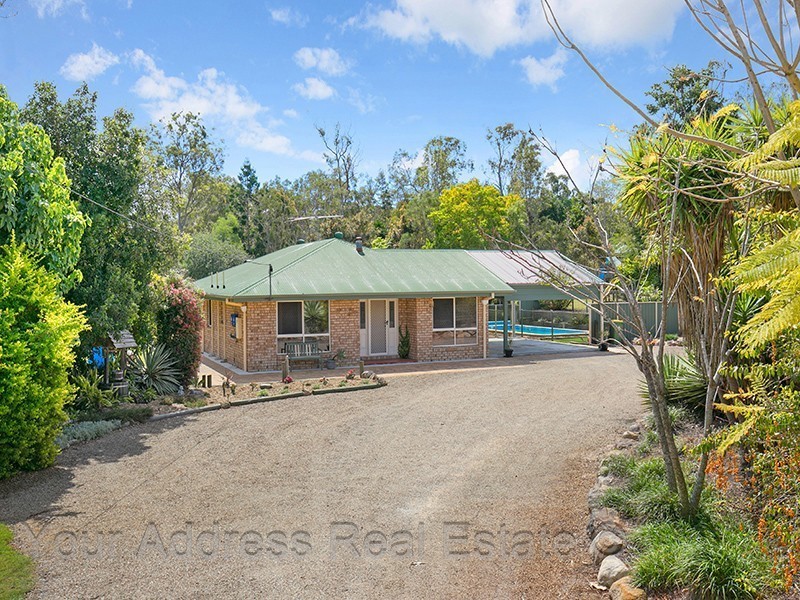 39 Durham Court, Park Ridge South QLD 4125