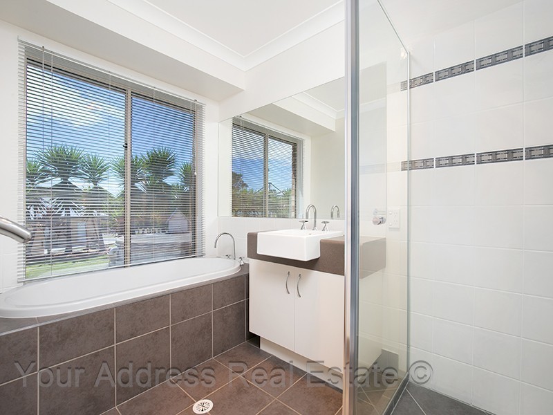 13-15 Waterdragon Court, New Beith QLD 4124