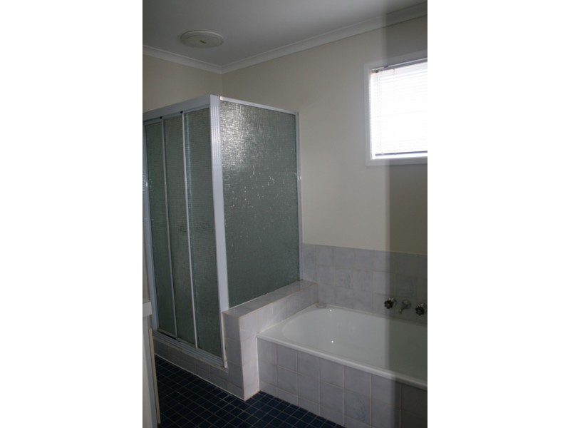 24 Cosway Street, Hillcrest QLD 4118