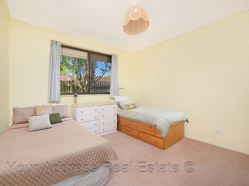 13 Sweetgum Street, Hillcrest QLD 4118