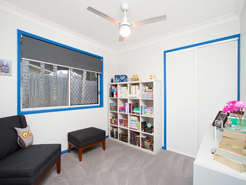 28 Stringybark Street, Regents Park QLD 4118