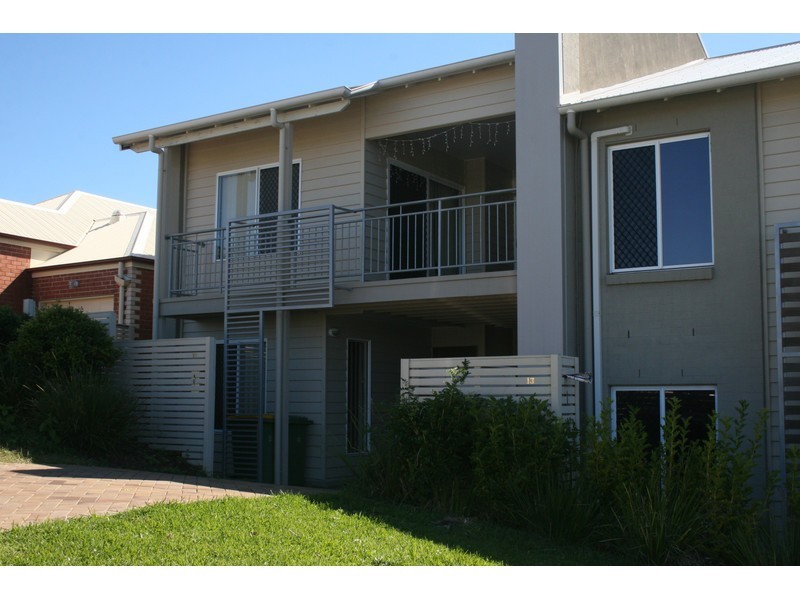 15 Riverside Crescent, Springfield Lakes QLD 4300