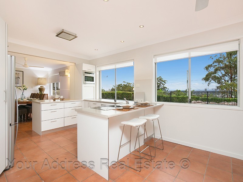 16 Cynthia Crescent, Springwood QLD 4127