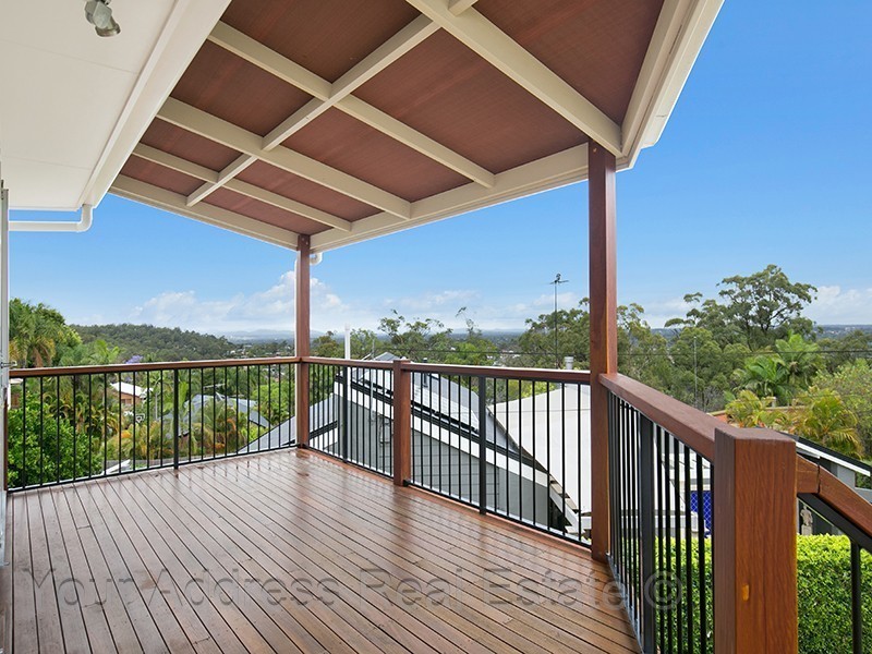 16 Cynthia Crescent, Springwood QLD 4127