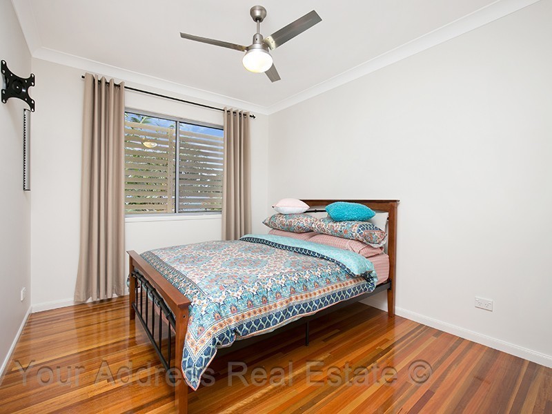 16 Cynthia Crescent, Springwood QLD 4127
