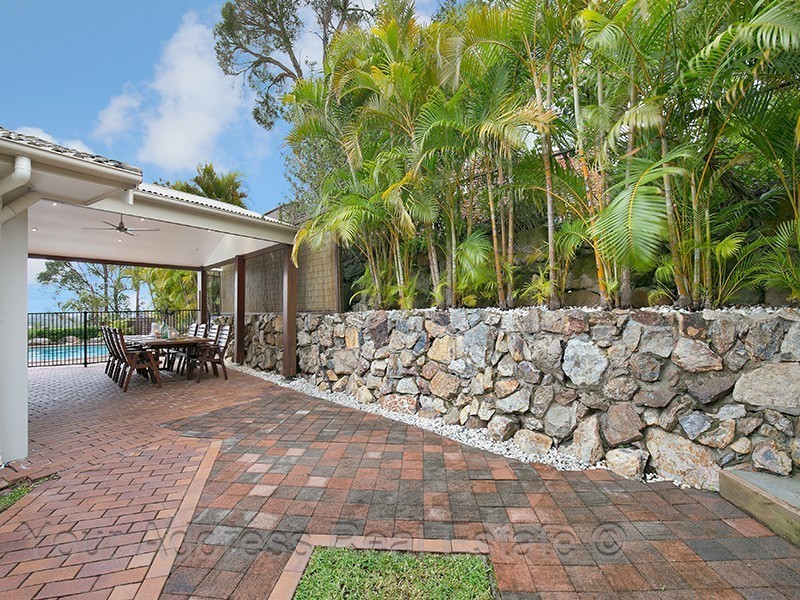 16 Cynthia Crescent, Springwood QLD 4127