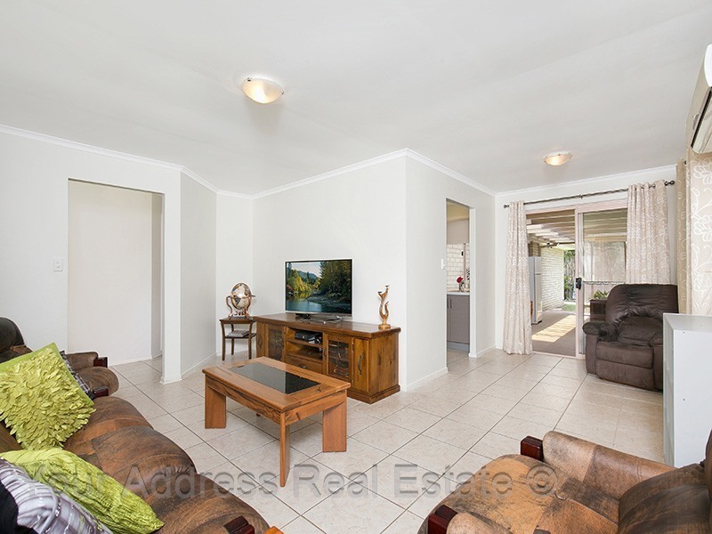 50 Colisa Crescent, Regents Park QLD 4118