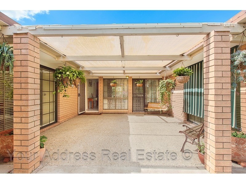 6 Cosway Street, Hillcrest QLD 4118