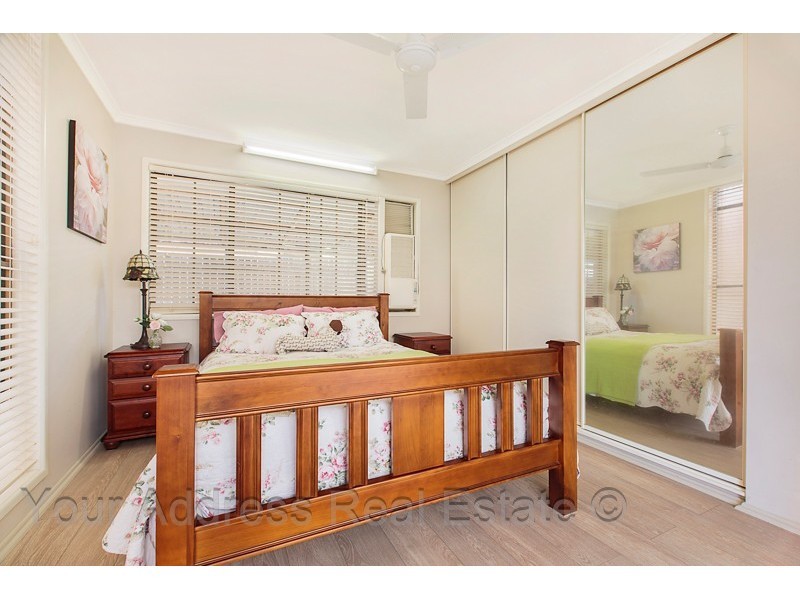 6 Cosway Street, Hillcrest QLD 4118