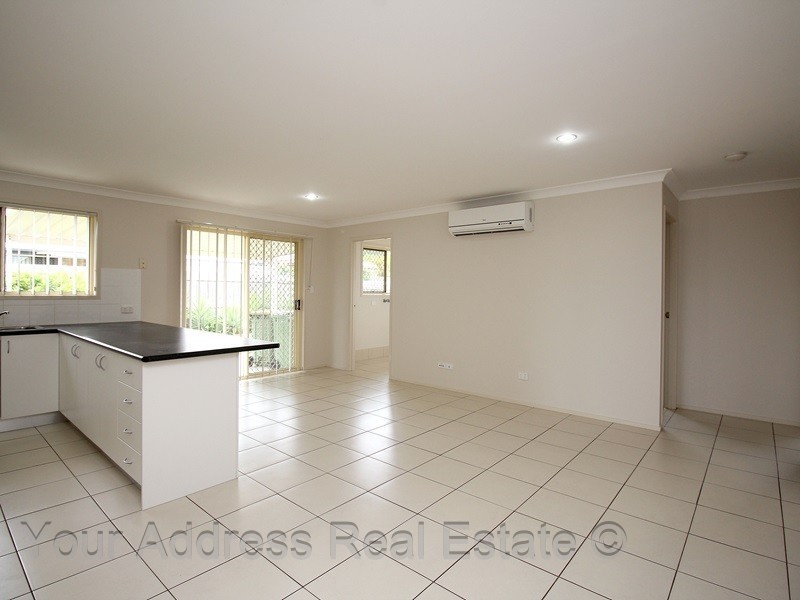 10 Shamrock Street, Crestmead QLD 4132