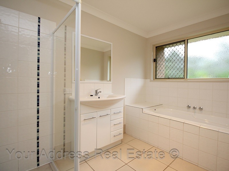 10 Shamrock Street, Crestmead QLD 4132