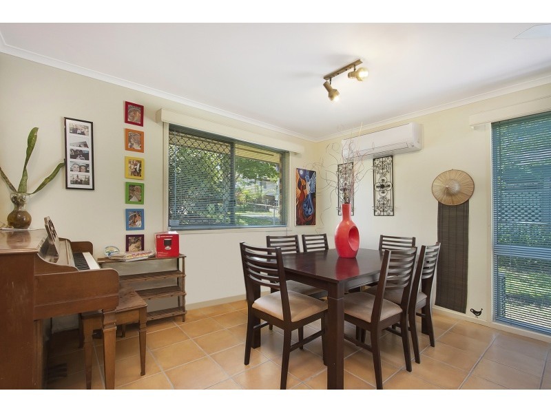 32 Flinders Crescent, Boronia Heights QLD 4124