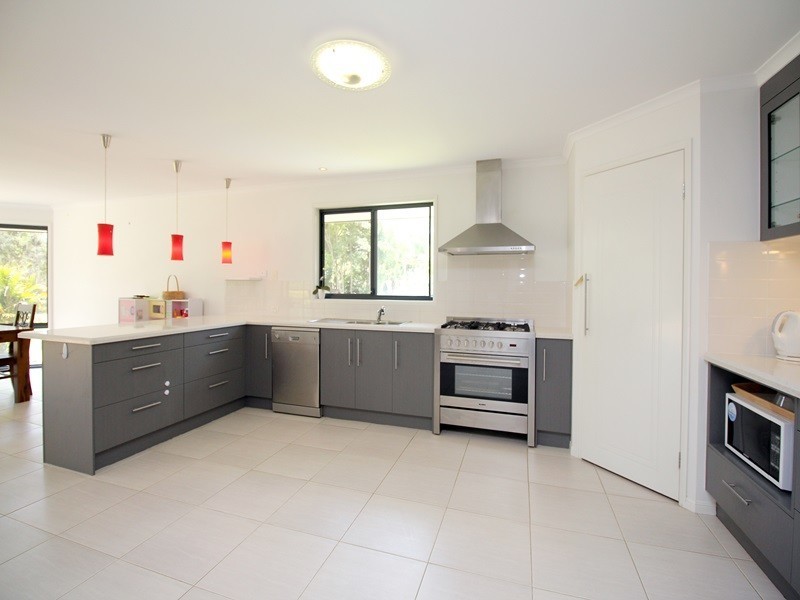 62 Cardwell Close, Munruben QLD 4125