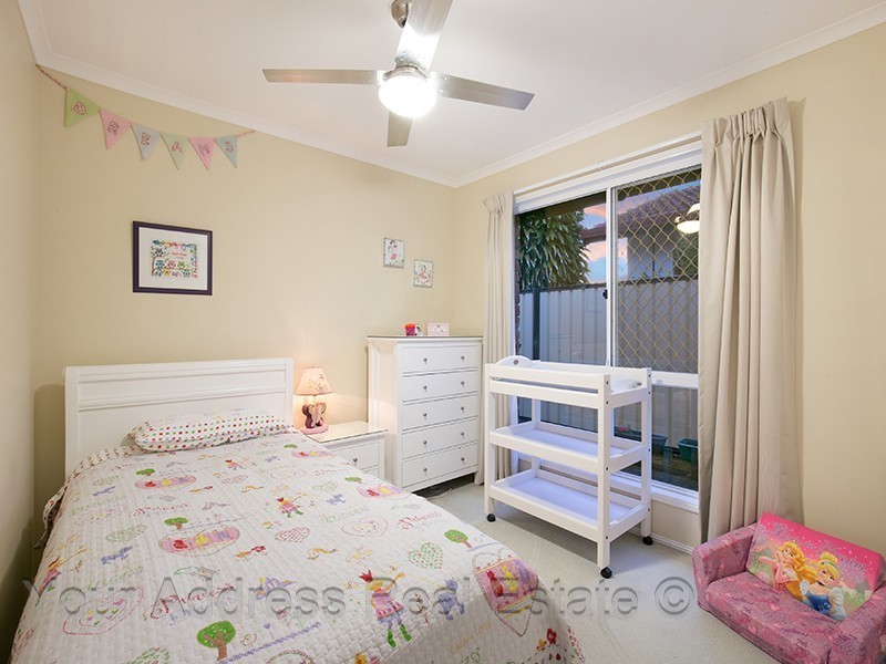 6 Carlos Street, Hillcrest QLD 4118