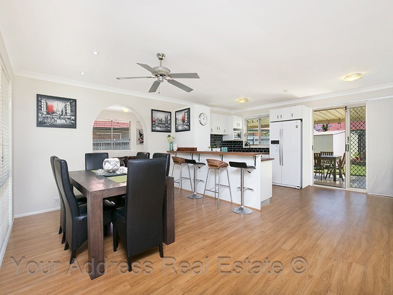 55 Regency Drive, Regents Park QLD 4118