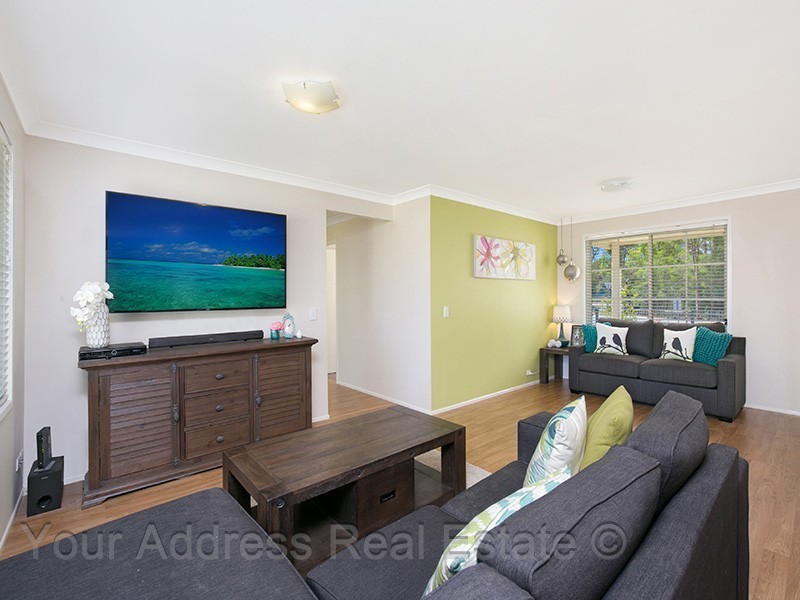 55 Regency Drive, Regents Park QLD 4118