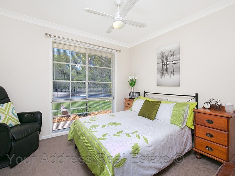 55 Regency Drive, Regents Park QLD 4118