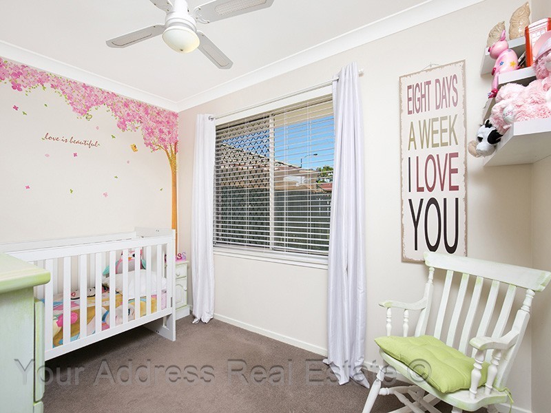 55 Regency Drive, Regents Park QLD 4118