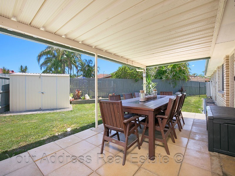 55 Regency Drive, Regents Park QLD 4118