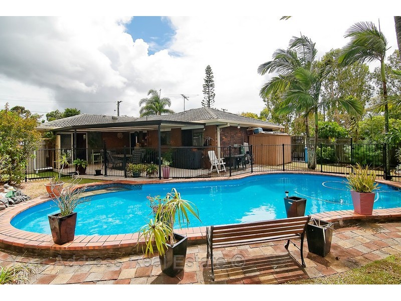 2 Lyra Court, Regents Park QLD 4118