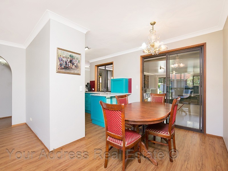 3 Bushland Drive, Regents Park QLD 4118