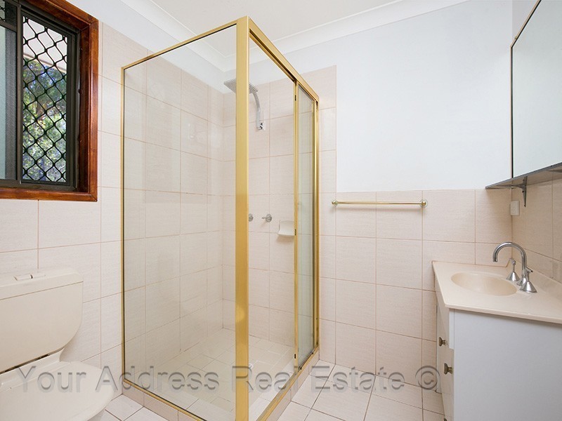 3 Bushland Drive, Regents Park QLD 4118