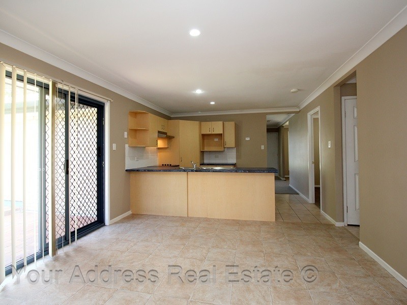 30 Hedera Street, Regents Park QLD 4118
