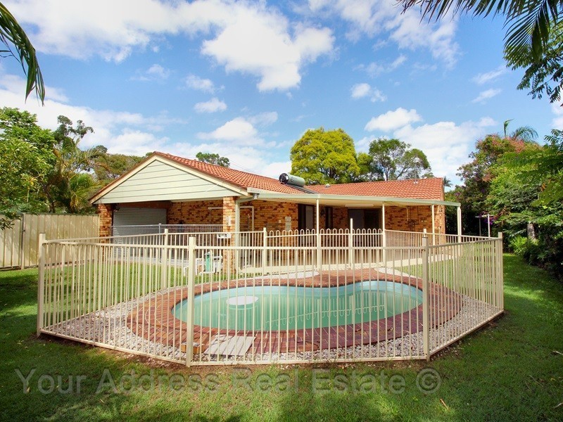 40 Bennett Drive, Regents Park QLD 4118