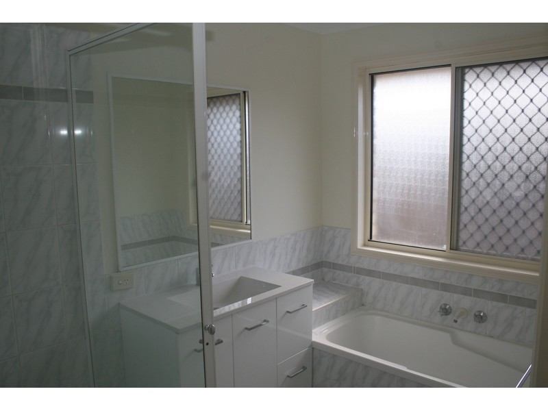 15 Chasbet Street, Marsden QLD 4132