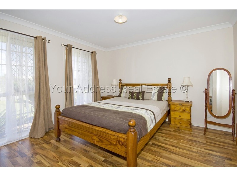 32 Lake Somerset Court, Logan Reserve QLD 4133