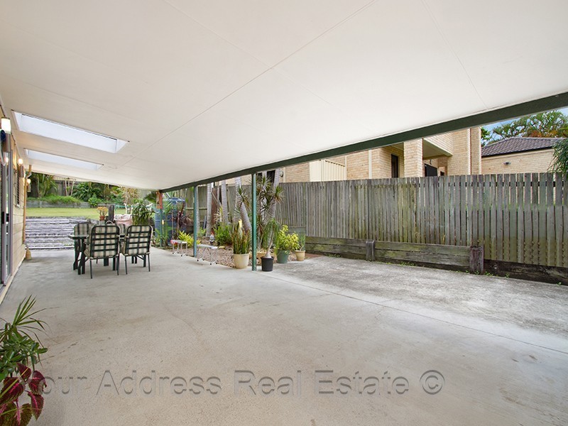 62 Conifer Street, Hillcrest QLD 4118