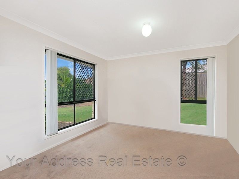 17 Tamsin Court, Regents Park QLD 4118